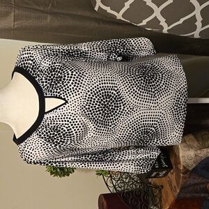 New York & Company Black and White Blouse